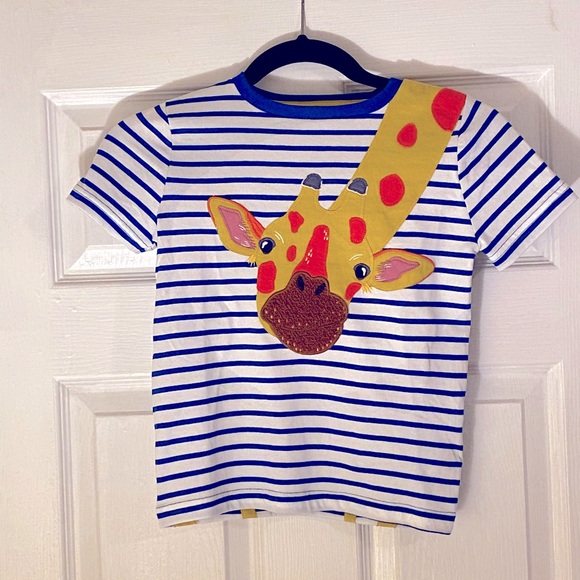 Mini Boden Other - Mini Boden Front & Back Appliqué Giraffe Tee 6-7y